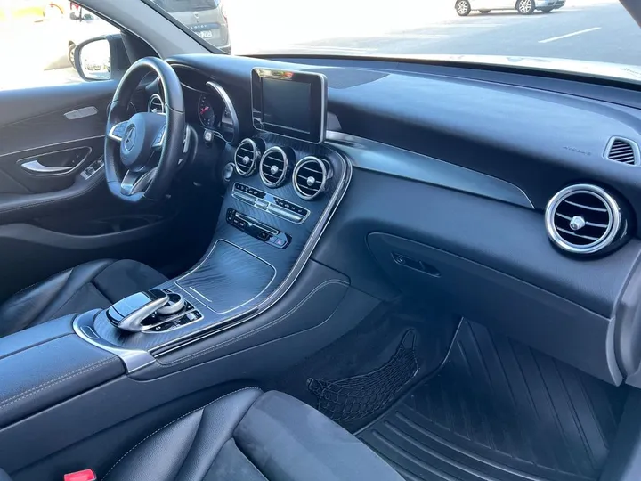 Mercedes-Benz GLC 220