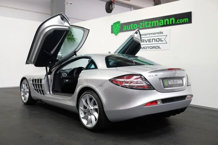 Mercedes-Benz SLR