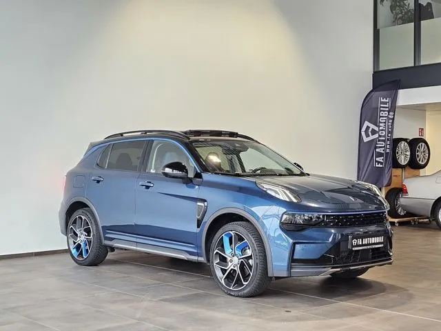 Lynk&Co 01