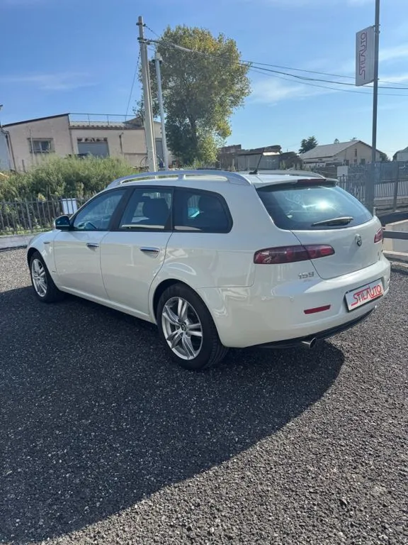 Alfa Romeo 159