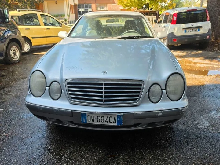 Mercedes-Benz CLK 200