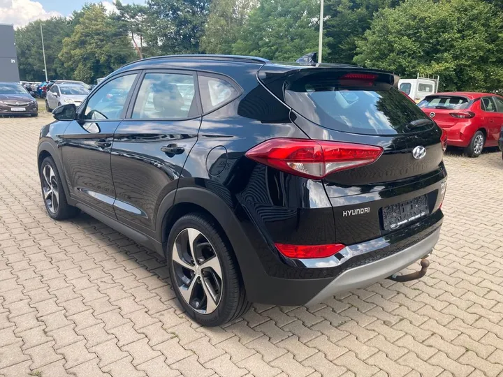Hyundai TUCSON
