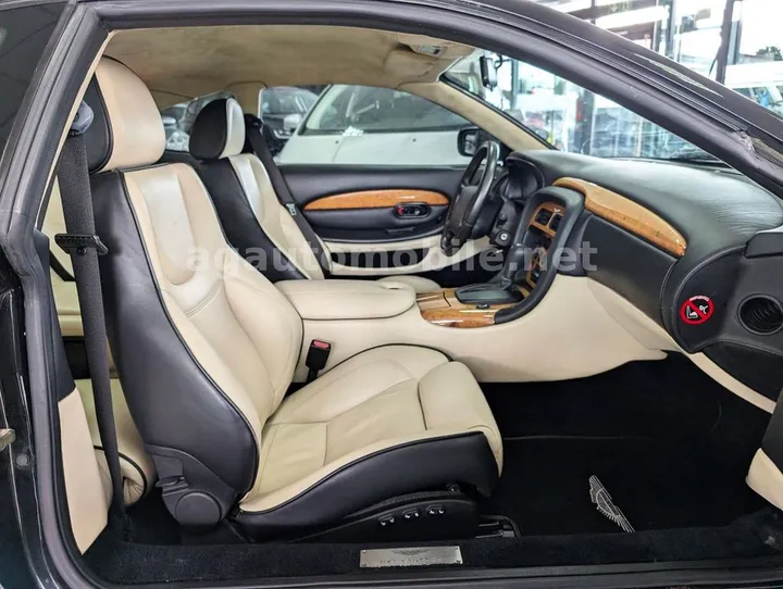 Aston Martin DB7