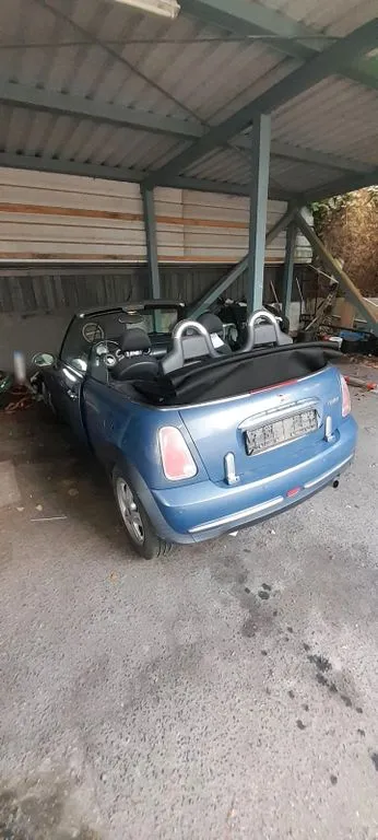 MINI Cooper Cabrio