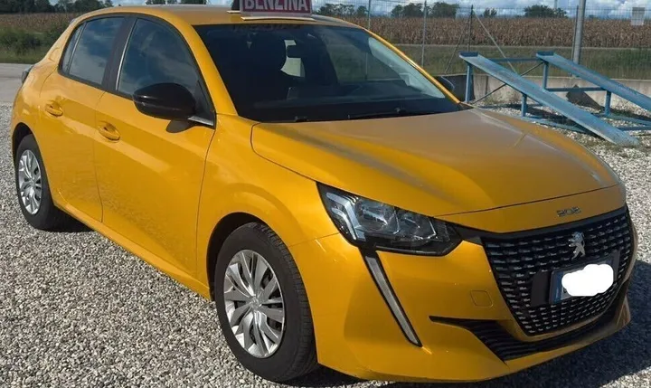 Peugeot 208