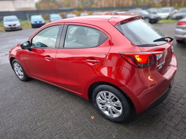 Mazda 2