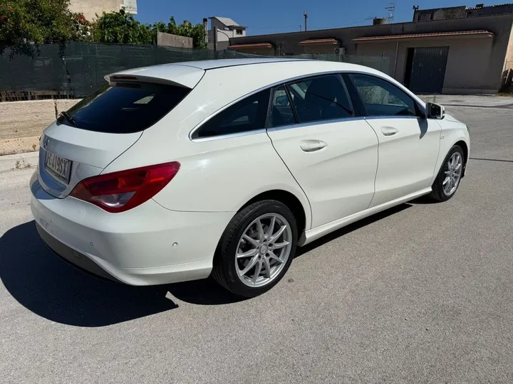 Mercedes-Benz CLA 180