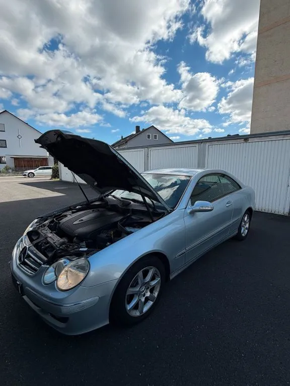 Mercedes-Benz CLK 220