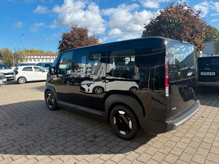 Kia PV5