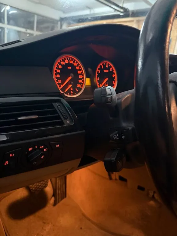 BMW 525