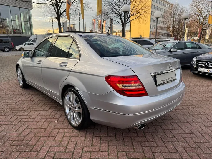 Mercedes-Benz C 200