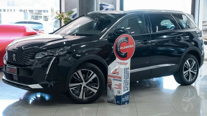 Peugeot 5008