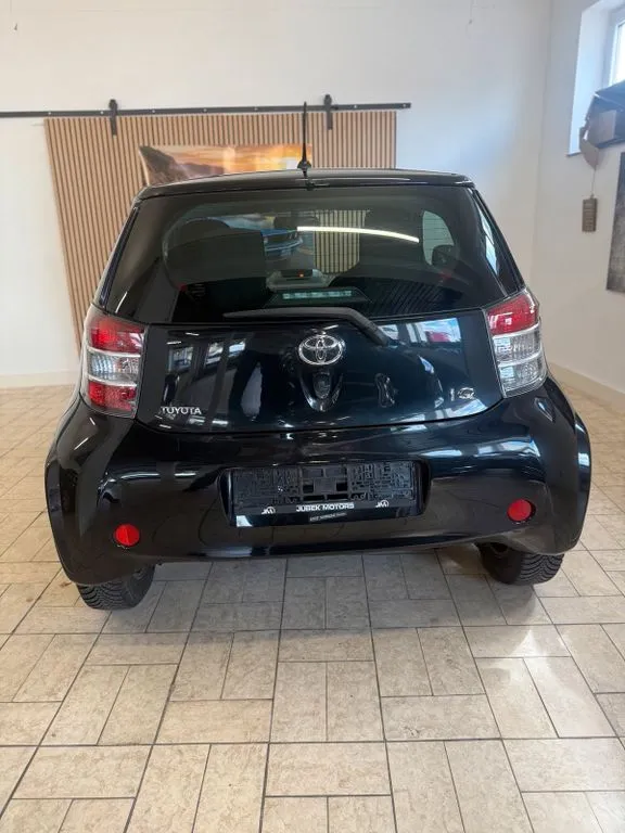 Toyota IQ