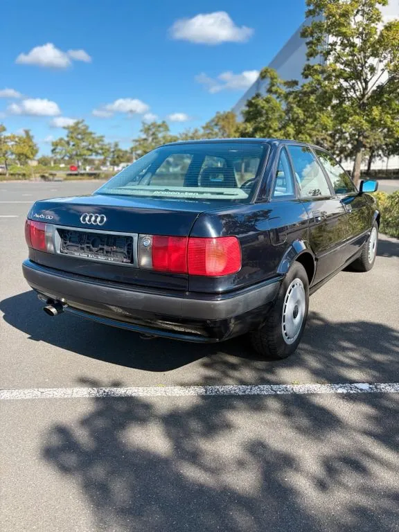 Audi 80