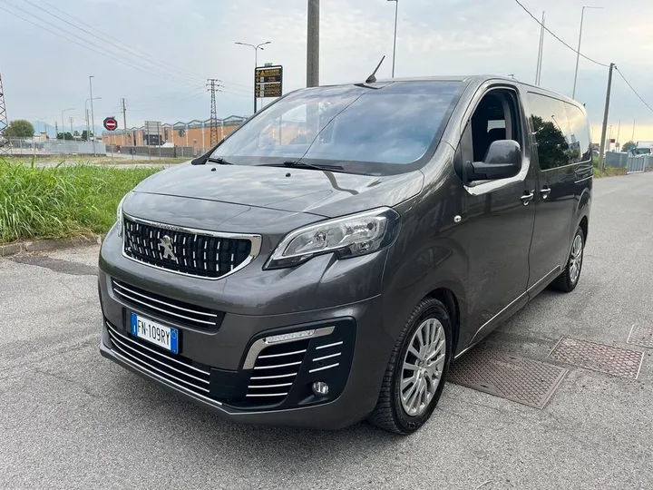 Peugeot Traveller