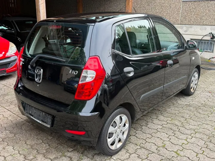 Hyundai i10