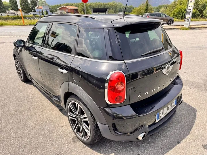 MINI Countryman D (Cooper)