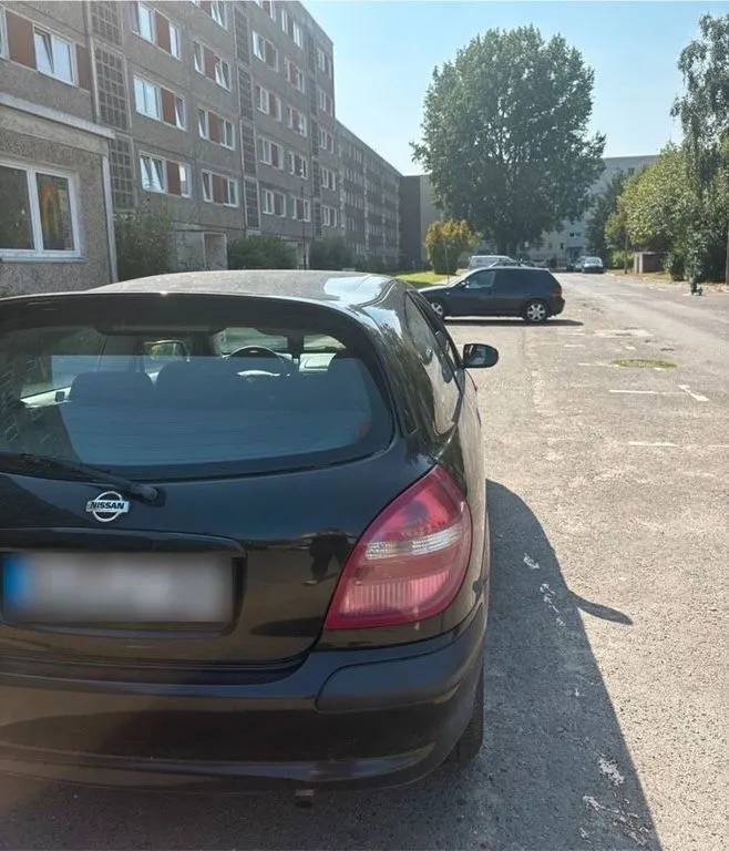 Nissan Almera
