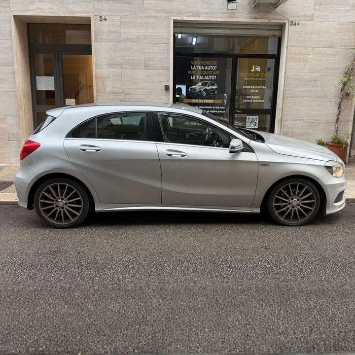 Mercedes-Benz A 180