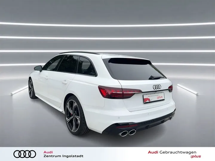 Audi S4