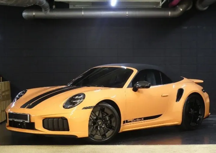 Porsche 911