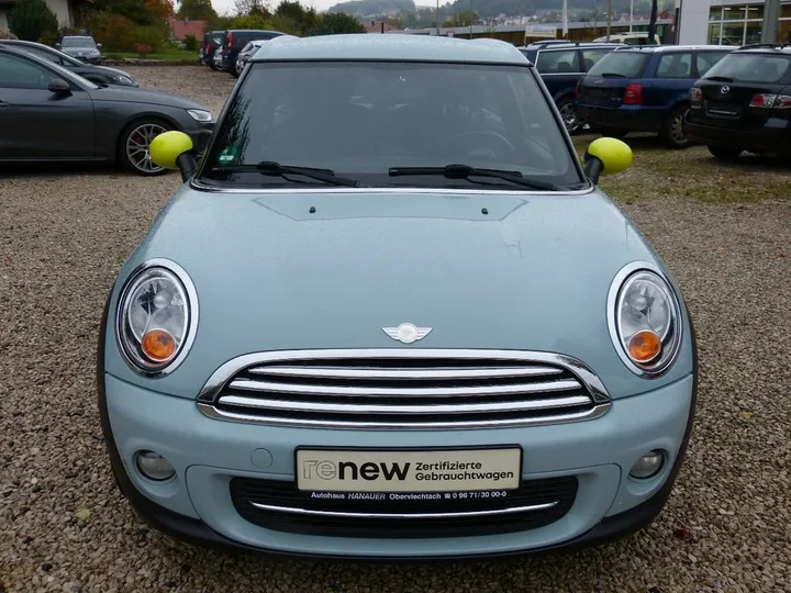 MINI Cooper Clubman