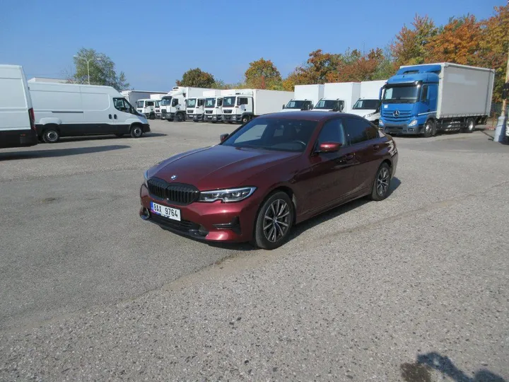 BMW 330