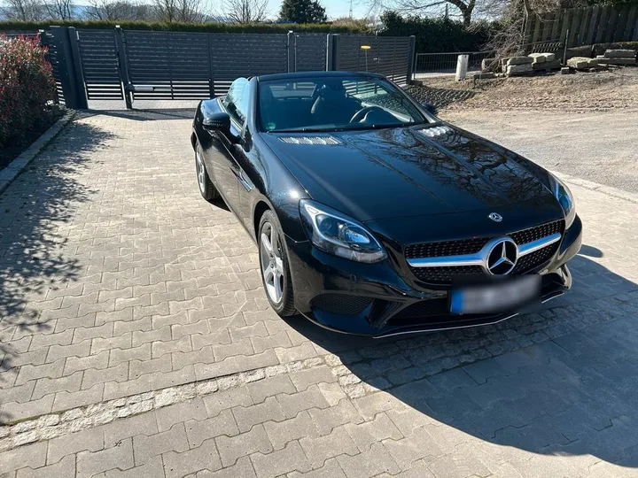 Mercedes-Benz SLC 180