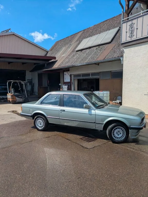 BMW 318