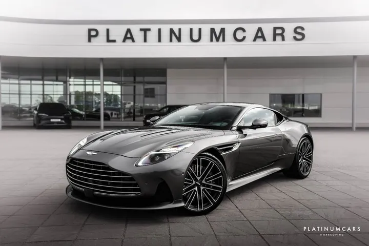 Aston Martin DB12