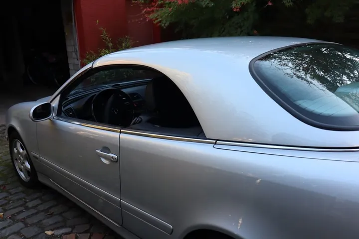 Mercedes-Benz CLK 230