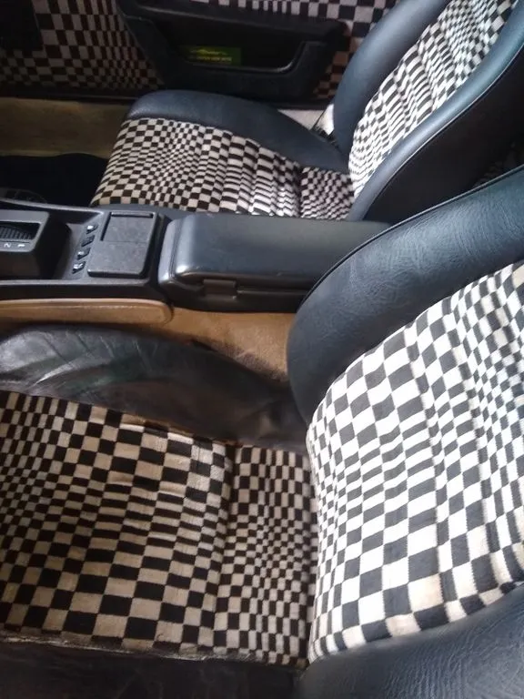 Porsche 944