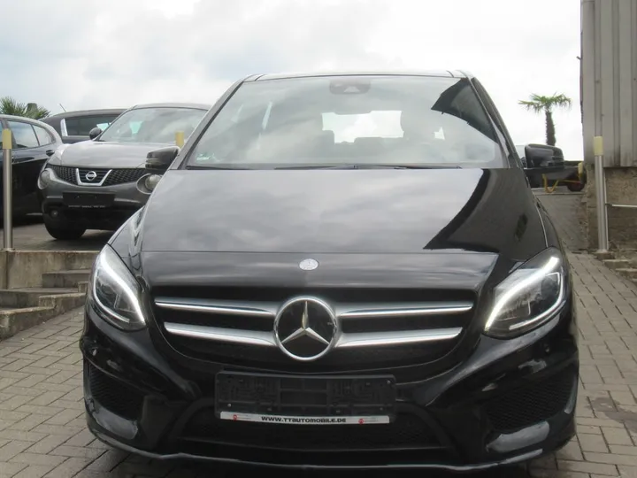 Mercedes-Benz B 200
