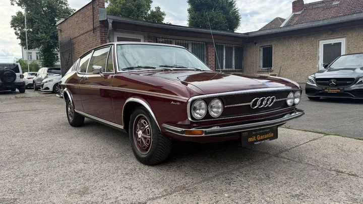Audi 100
