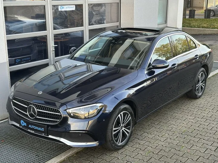 Mercedes-Benz E 200