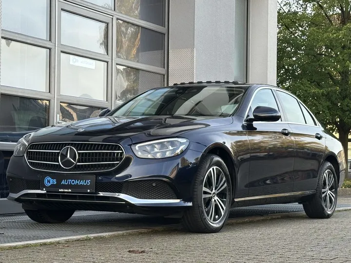 Mercedes-Benz E 200