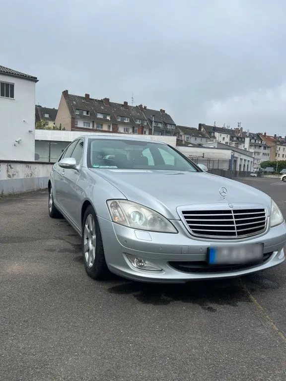 Mercedes-Benz S 320