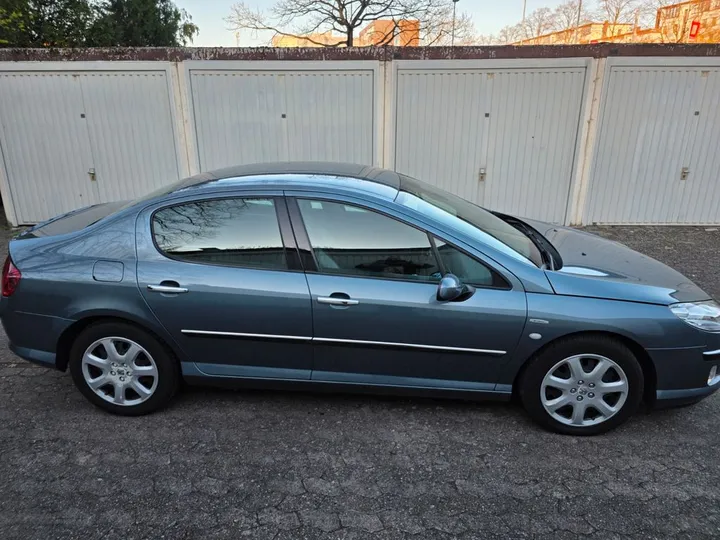 Peugeot 407