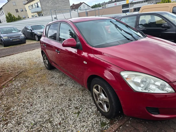 Kia cee'd / Ceed