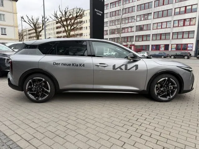 Kia K4