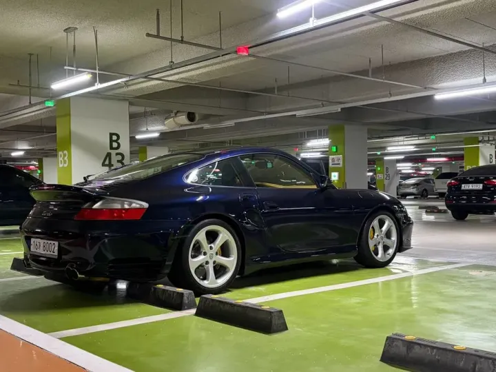 Porsche 911