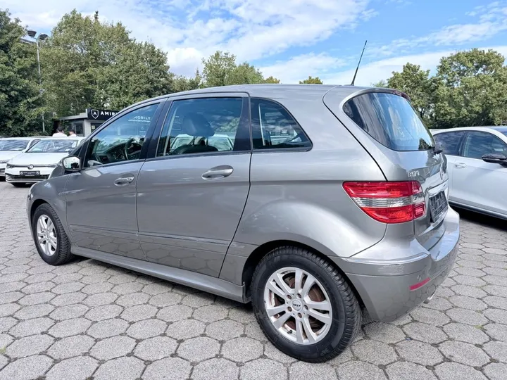 Mercedes-Benz B 170