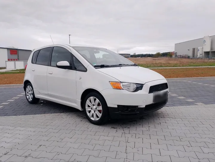 Mitsubishi Colt