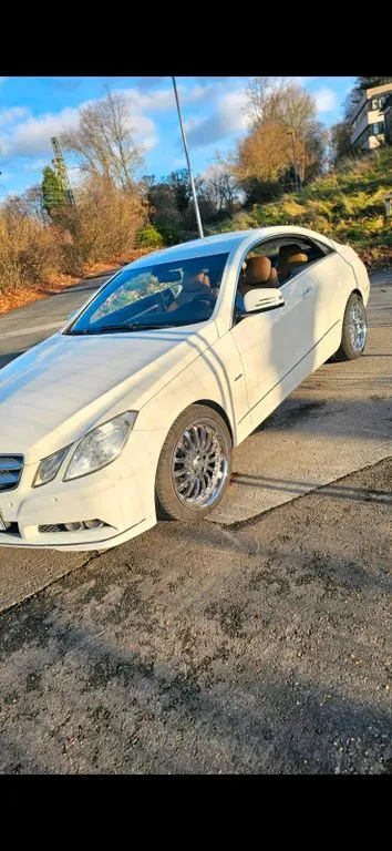 Mercedes-Benz E 250