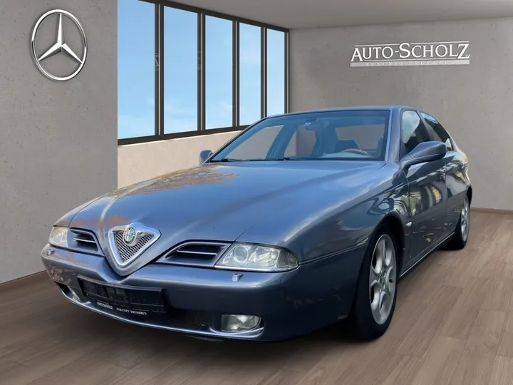 Alfa Romeo 166