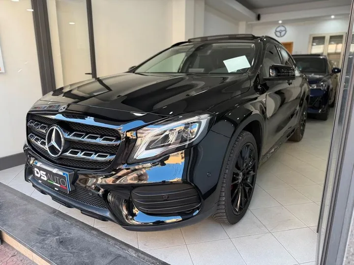 Mercedes-Benz GLA 200