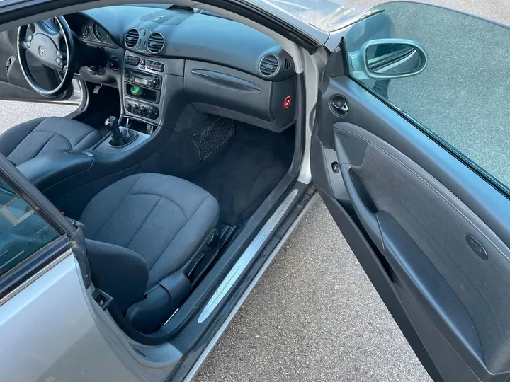 Mercedes-Benz CLK 200