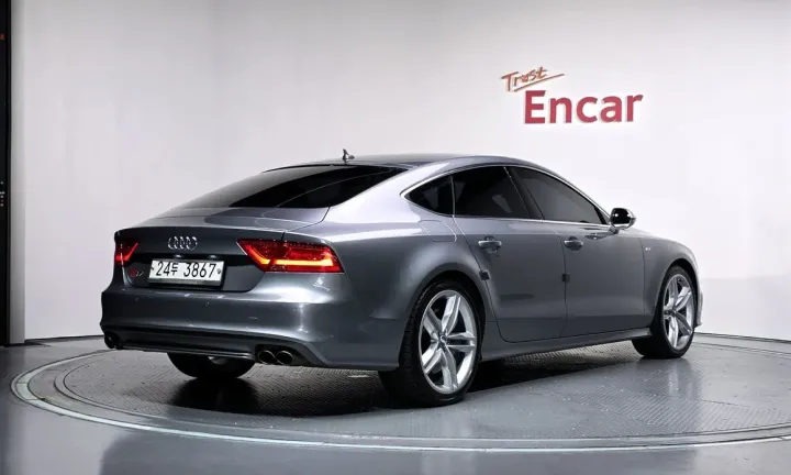 Audi S7