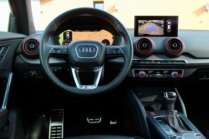 Audi SQ2