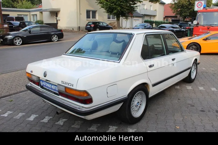 BMW 520